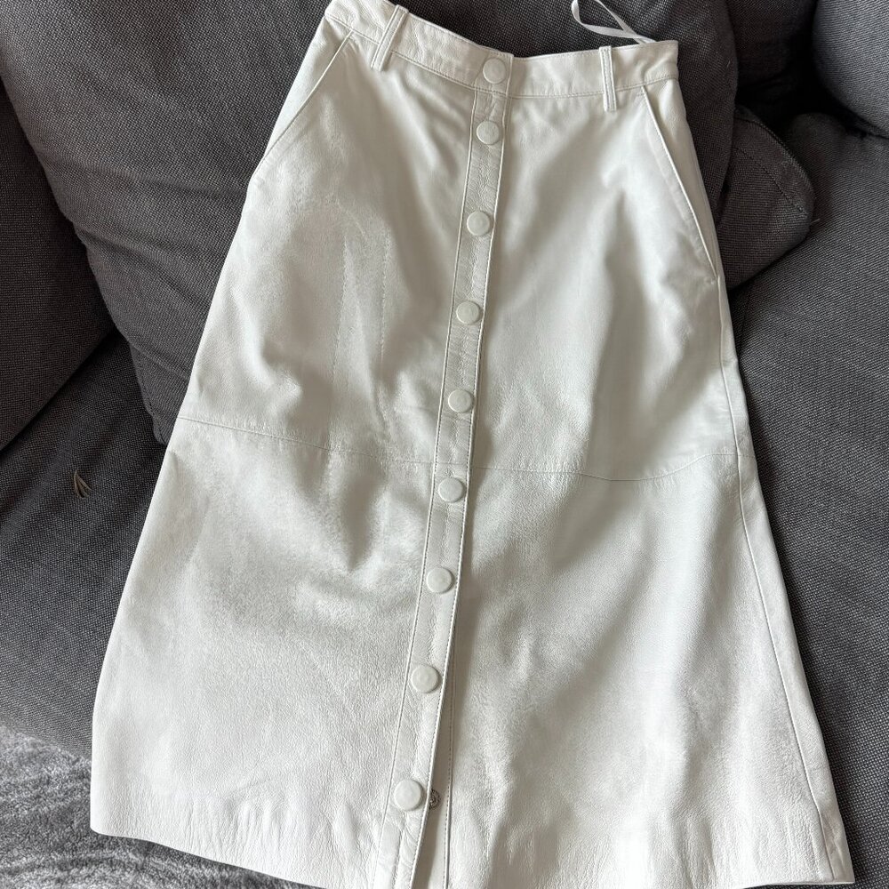 Leather skirt new condition